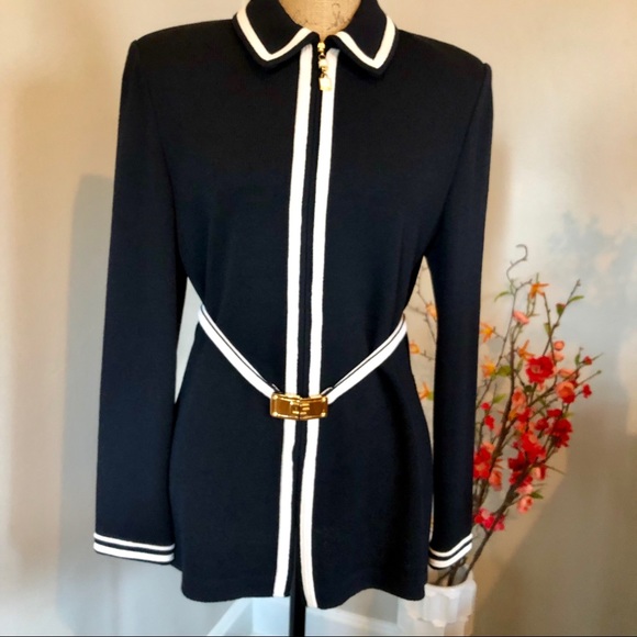 St. John Jackets & Blazers - 🖤 Stunning St John Collection Knit Jacket!!